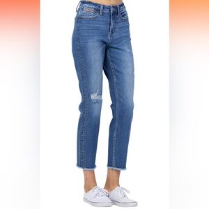 Judy Blue Women’s High Rise Howdy Embroidery Boyfriend Jeans Side Seam Stitch